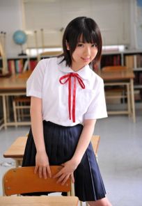 足立まりえ1画像